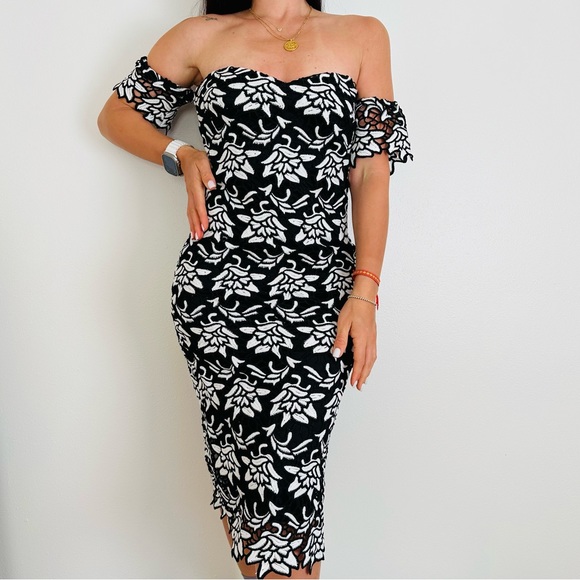 Gianni Bini Wild Flower Lace Midi Dress off shoulder bodycon - Picture 1 of 12